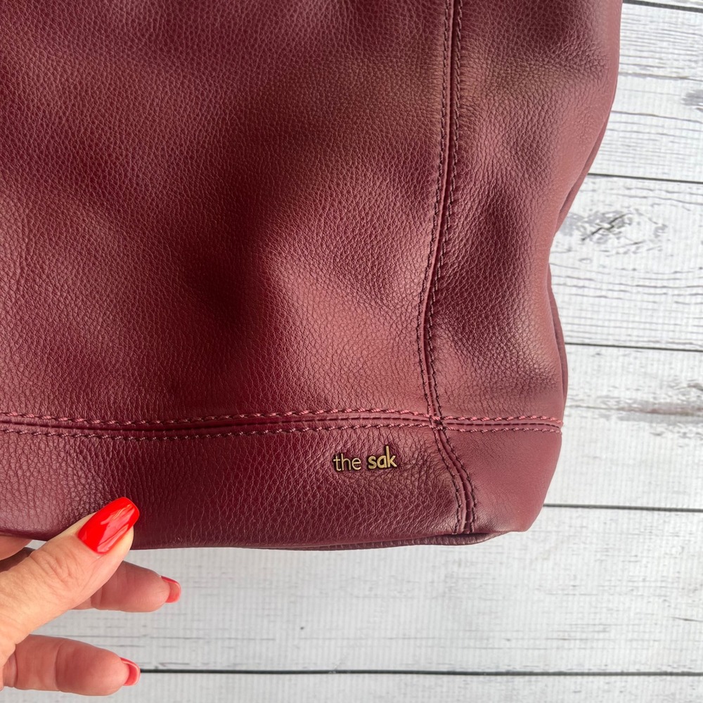 The Sak De Young Mahogany Burgundy Pebbled Leather Tote Shoulder Bag Chic Boho - Picture 2 of 11